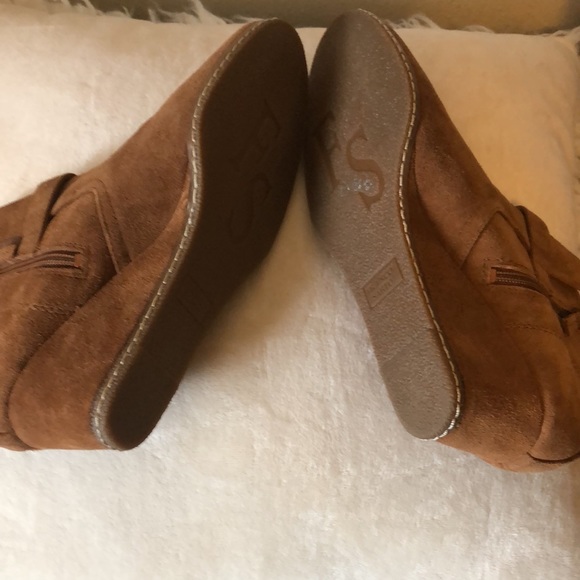 Franco Sarto wedge booties size 10 Great Condition - Picture 7 of 11
